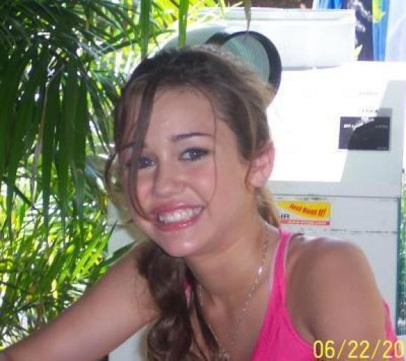 tN0f6W417662-02 - Hannah Montana-Miley Cyrus