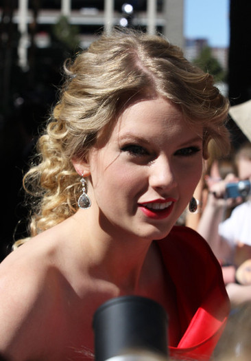 Celebrities+Arriving+ACM+Awards+Las+Vegas+-Sn1jtugsiMl