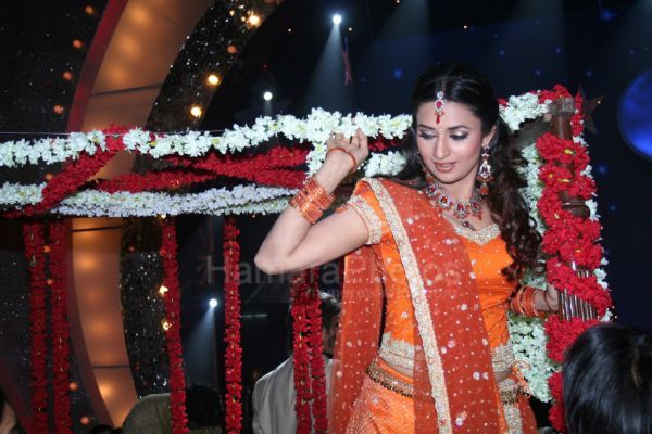 normal_Divyanka%20Tripathi%20at%20Zee%20Valentine%20shoot%20at%20Film%20City%20on%20Feb%209th%202008 - Sharad Malhotra