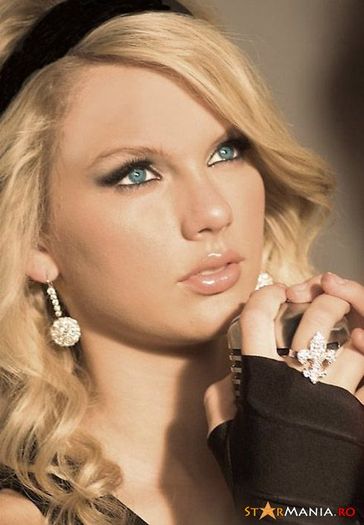 10 voturi - care coafura taylor swift