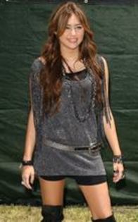 albumf42425n383611_220_220 - 00-Miley Fata COOL-00