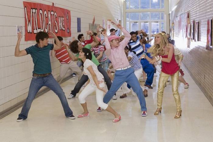 HIGHSCHOOLMUSICAL2_140 - Pentru MadaCleo