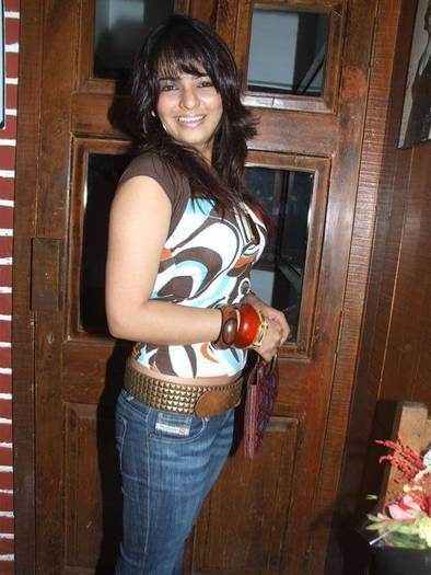 ZGUYUPXYAVKGWAQTPIM - poziki de pe formularul indian