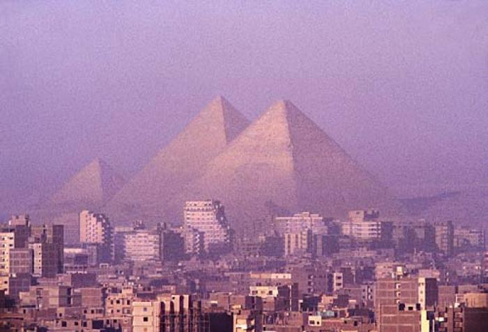 Pyramids_Cairo_H_26k - Peisaje si monumente