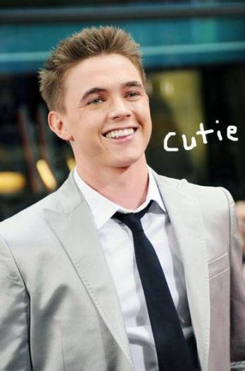 4 - Jesse Mccartney