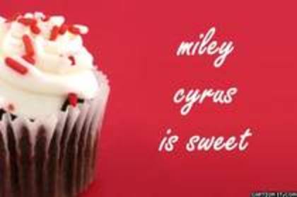 XJMIUBEJXGKWWLINKKR - Miley Cyrus