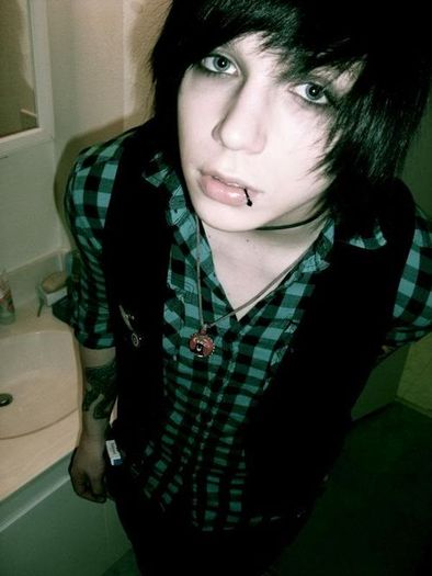 andy-sixx-gah-his-eyes--large-msg-125219033397 - Andy Six