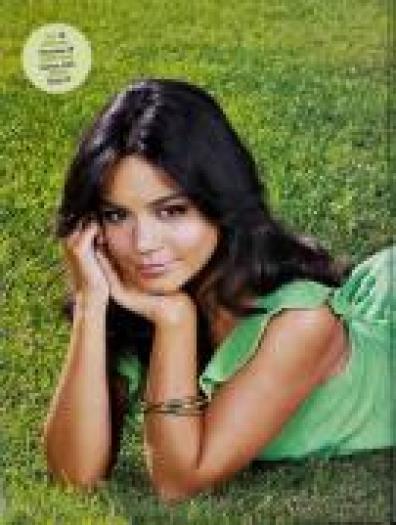 KWUQVUCCTUFLMQAHVZO - mania hsm si vanessa