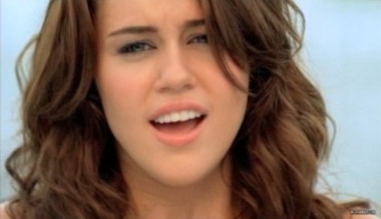 IYNBEZWVDTSRHDAHKJJ - Miley Cyrus-When I Look At You