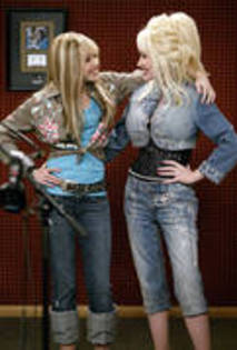 IPSXQXLTSPZXVOQRTIO - imagini Hannah-Miley