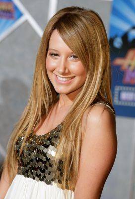 6444_ashley_tisdale_1200759717