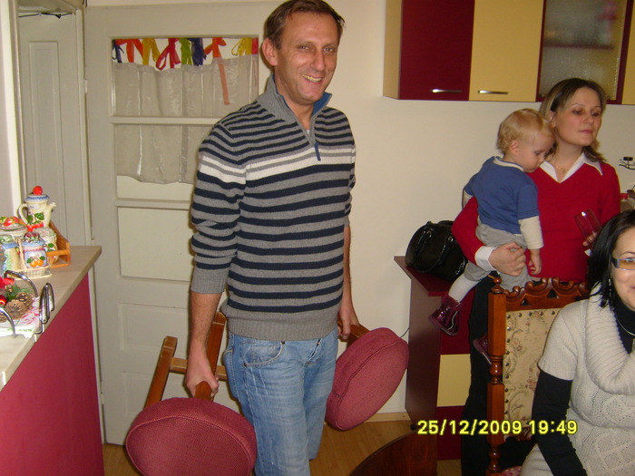 S7002119; ada scaune...
