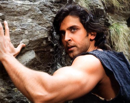 hrithik_roshan (16); Actor indian ce a devenit peste noapte un super star, din cauza filmului de succes "Kaho Naa... Pyaa
