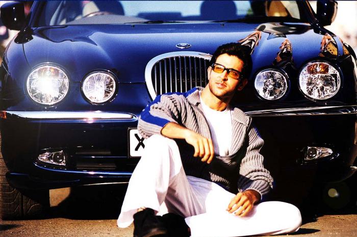 hrithik_roshan (30); Actor indian ce a devenit peste noapte un super star, din cauza filmului de succes "Kaho Naa... Pyaa
