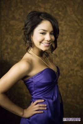 TLUILXCVNQVXGSGBLBQ - Vanessa Hudgens Sedinta foto