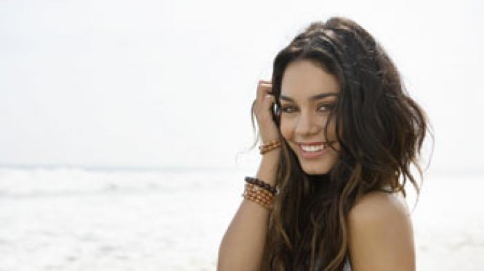 3851_vanessa_hudgens