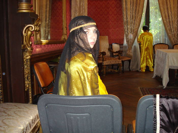 INAINTE DE SPECTACOL.