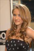 VQFRXYSDCOQGQDBDOZR - emily osment