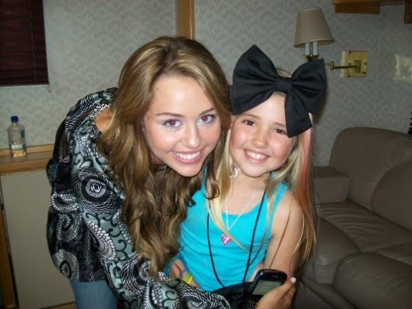 02_069158432d44404db399074f38d4c15c - MIley cele mia rare poze care exista