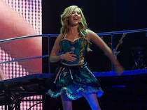 YDIYDUIXMYJFWFTUWXJ - Ashley la concert