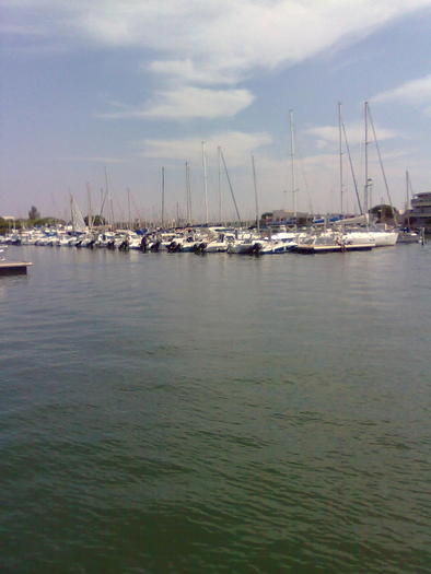 vapoare cat vezi cu ochii - ApiMondia