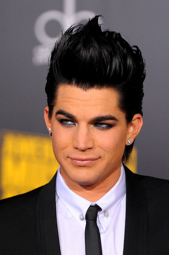 9. Adam Lambert - Toata lumea de la AMA Awards