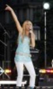 14753_2967_3 - hannah-Miley-in_concert