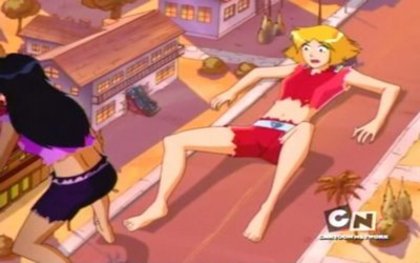 37 - Clover din Totally Spies