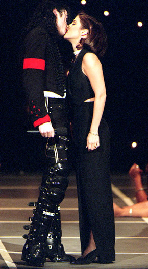 400_lpresley_mjackson_090625_afp_51533363 - Michael Jackson