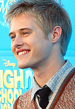 lucas_grabeel - Lucas Grabeel