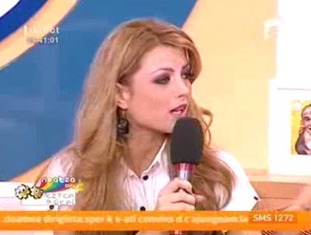 WJZBKRYUHYPOSZSEOLP - Elena Gheorghe