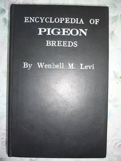 e9 - 8-Enciclopedie cu peste 300 rase de porumbei