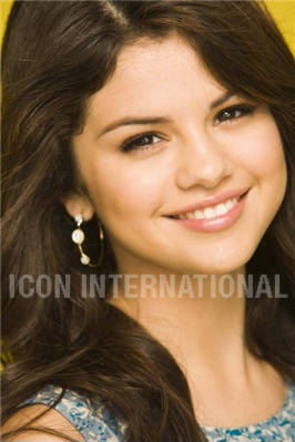 043 - Selena Gomez sedinta foto 4