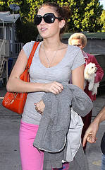 3368474822_7e24bdb63c_m - miley in california