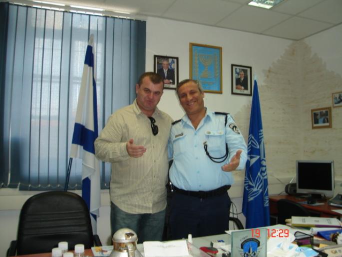 043 Israel - Nazareth (in biroul sefului politiei)