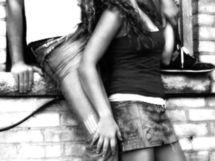 23610 - Pose Artistice
