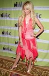 FYYMRVEHEHDHMRQOADS - Ashley -Anual Namic Vision Awards