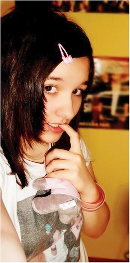 how_to_be_emo_girl