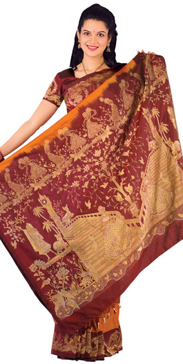 Images%5CEDK049%5CEDK049c - Saree-uri pe care le poarta indiencele si accesorii