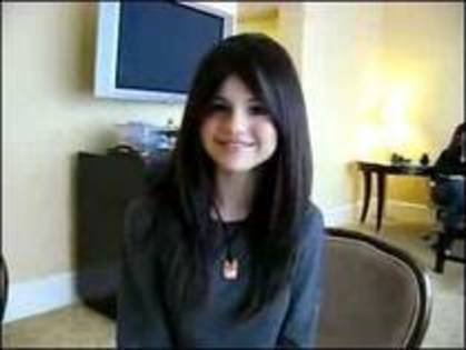 LGVQMPBUIIRBWSPWSWM - poze rare cu selena gomez