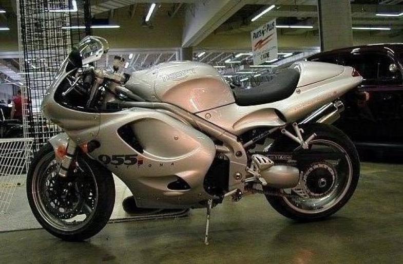 TRIUMPH_DAYTONA_955I - masini