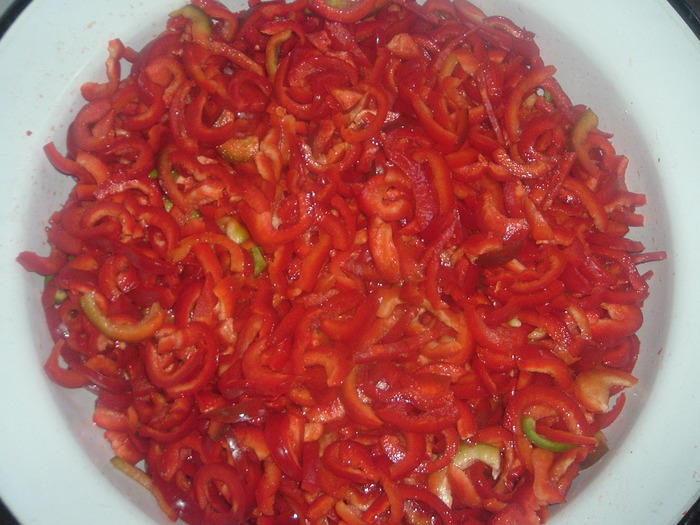 DSCF8750; gogosari in otet
