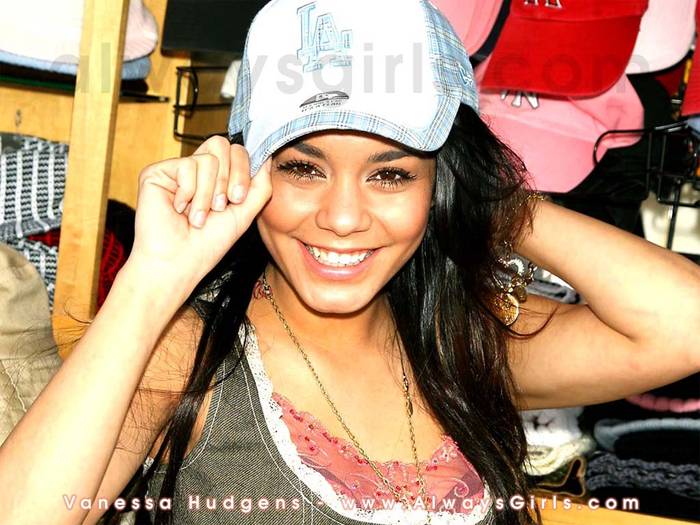 Vanessa Hudgens 27 - Clubul Fanilor lui Vanessa Hudgens