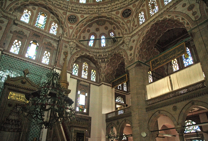 Yeni Valide Mosque in Istanbul - Turkey