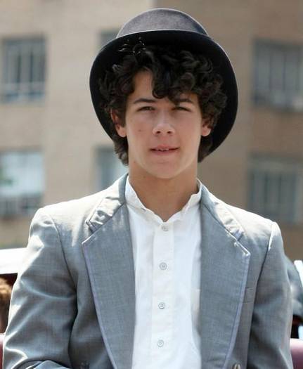 Nick_Jonas_1239894203_0 - Jonas Brothers