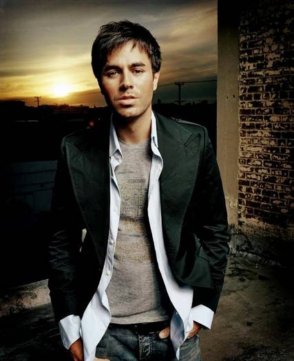 00016337 - poze Enrique Iglesias