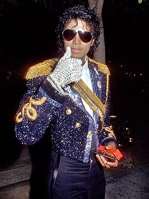 In uniforma ca adolescent - Poze Michael Jackson imbracat in uniforme