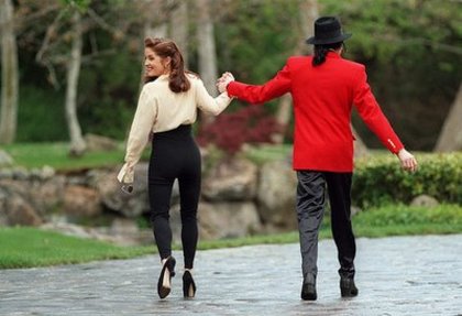 michael+jackson++and+Lisa+Marie+Presley+1995