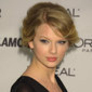 taylor-swift-138800l-thumbnail_gallery