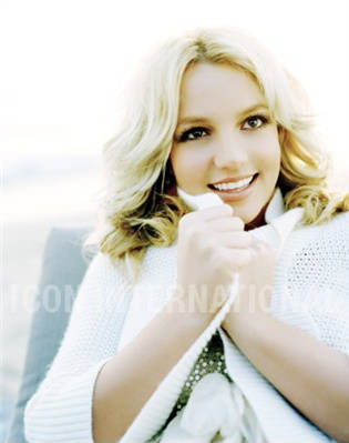 Britney-33-britney-spears-648919_315_399[1] - Britney Spears